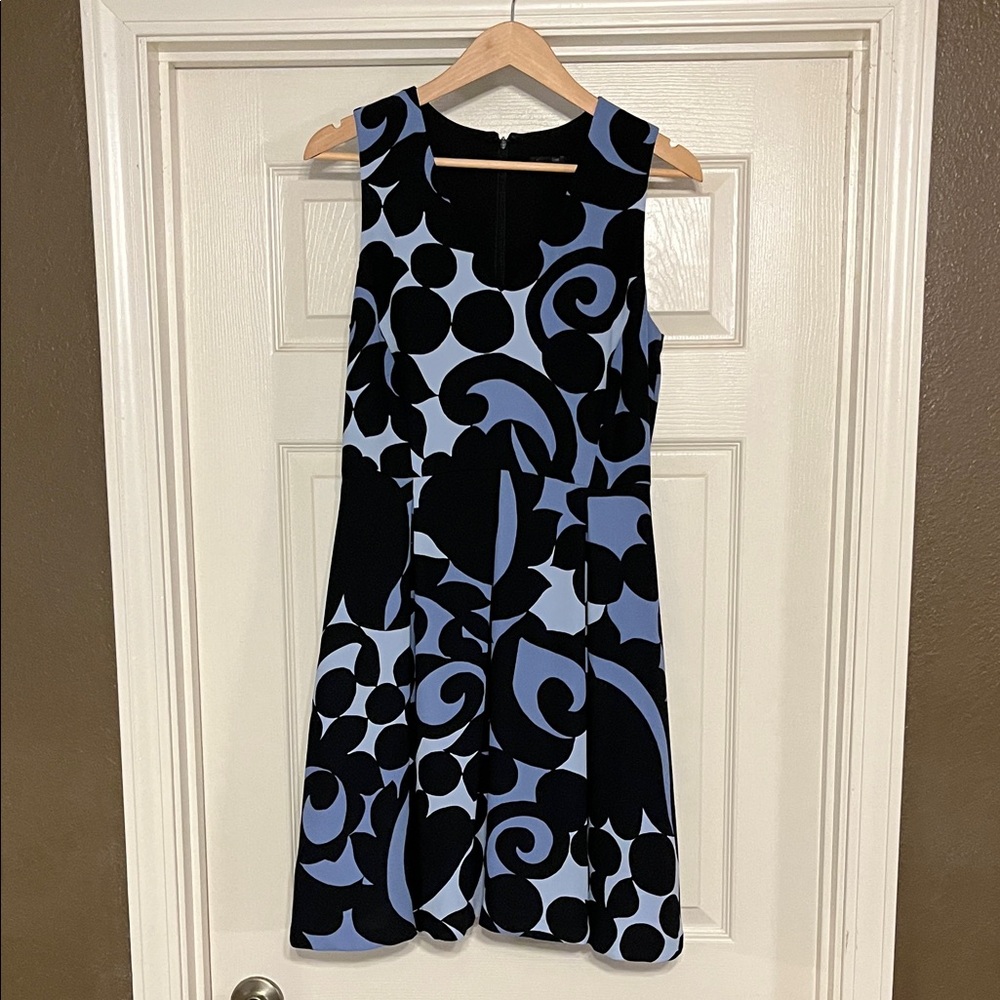 Ann Taylor 6 Petite Dress with Tulip print